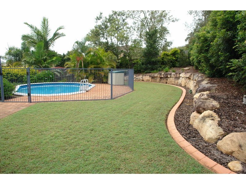 66 Gibson Cres, Bellbowrie QLD 4070